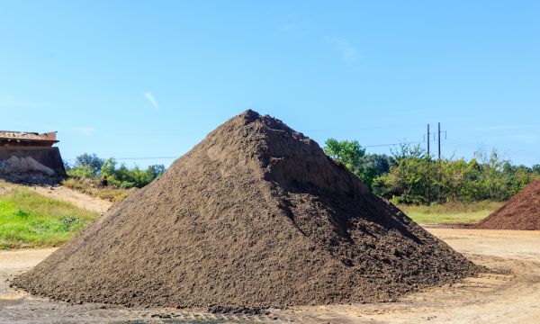 Black Dirt Delivery in Houma