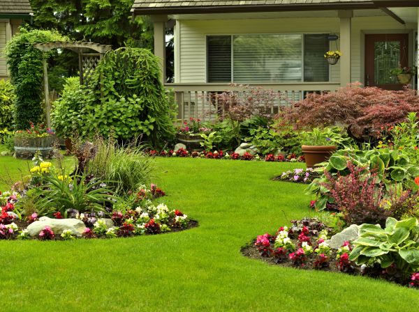 Flower Garden Planting in Houma